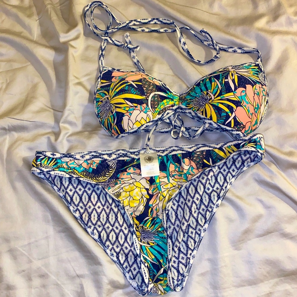 Body Glove Bikini Set